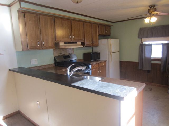 3040 Cranberry Hwy 10, Wareham, MA 02538