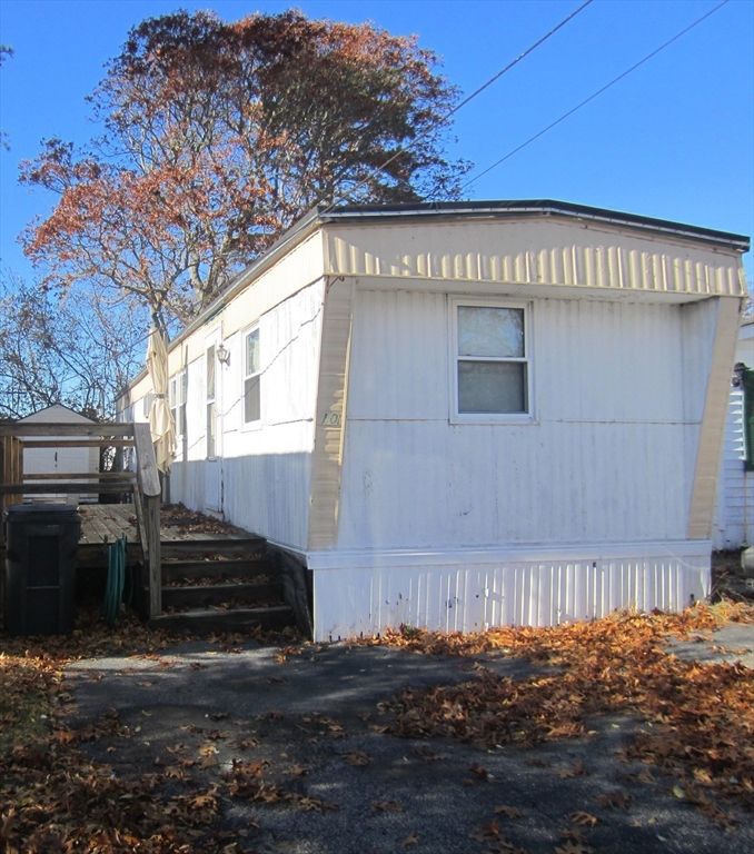 3040 Cranberry Hwy 10, Wareham, MA 02538