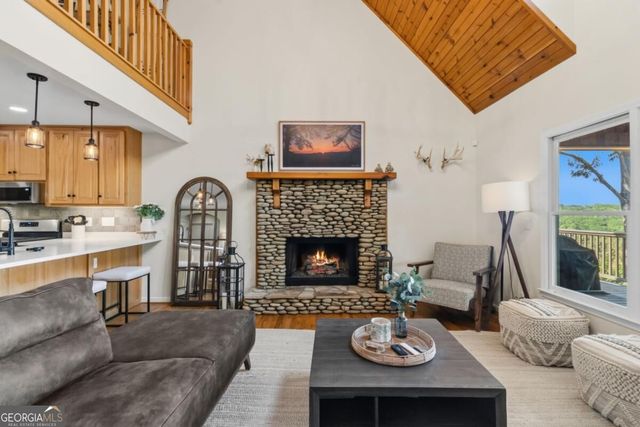 35 Dora Lane, Ellijay, GA 30540