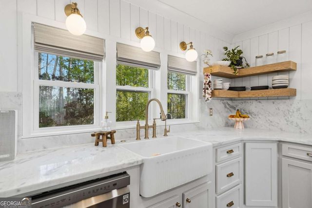 1111 Etowah Valley Lane, Woodstock, GA 30189