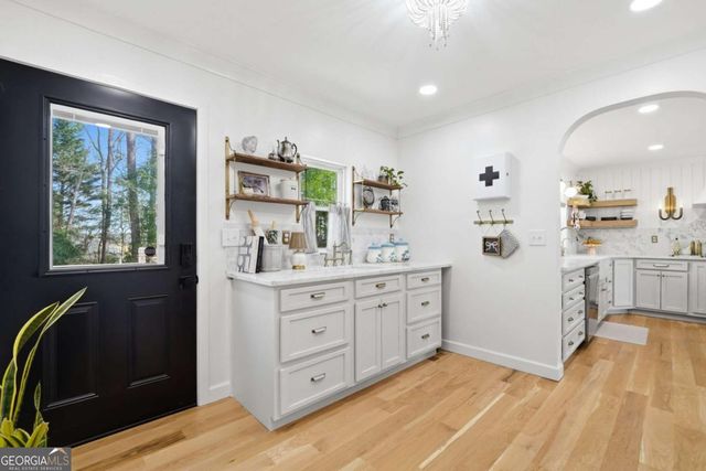 1111 Etowah Valley Lane, Woodstock, GA 30189