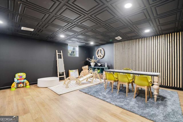 1111 Etowah Valley Lane, Woodstock, GA 30189