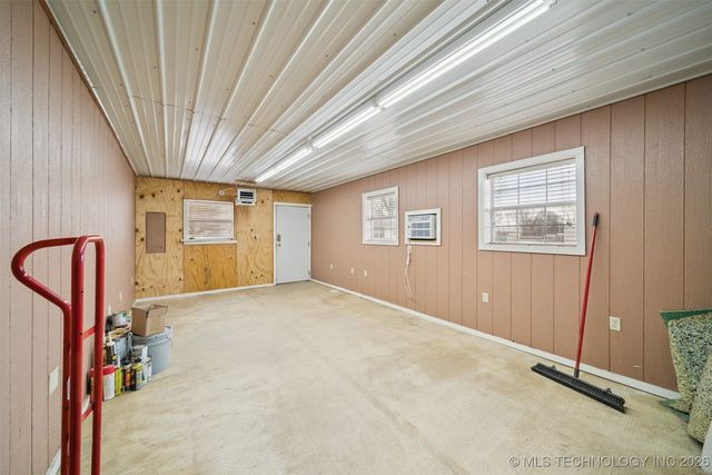 5401 N 435, Adair, OK 74330