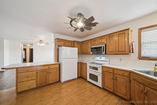 5401 N 435, Adair, OK 74330