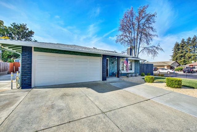 655 Marshall Ct, Vacaville, CA 95687