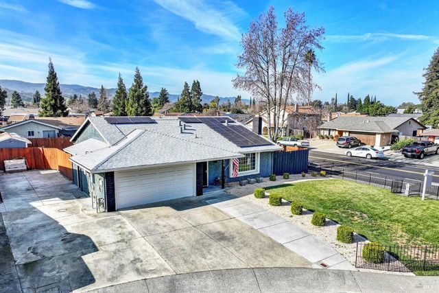 655 Marshall Ct, Vacaville, CA 95687