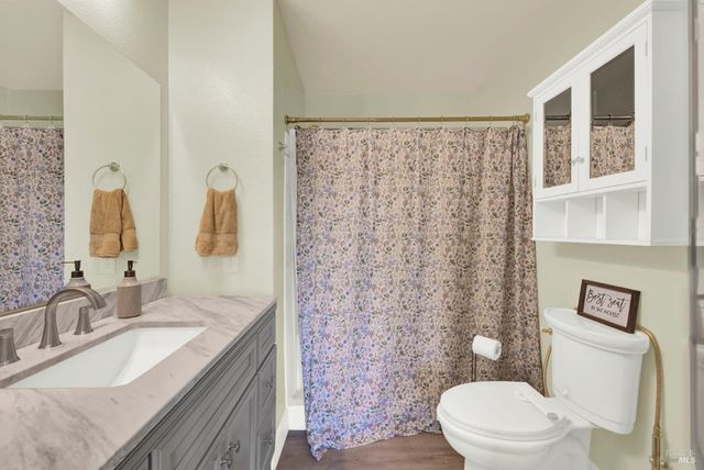 655 Marshall Ct, Vacaville, CA 95687