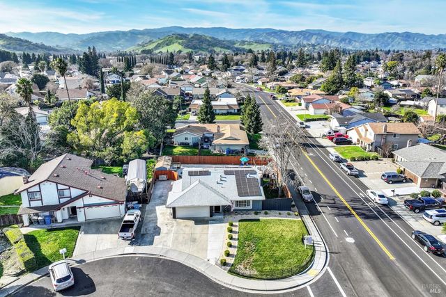 655 Marshall Ct, Vacaville, CA 95687