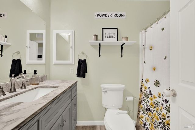 655 Marshall Ct, Vacaville, CA 95687