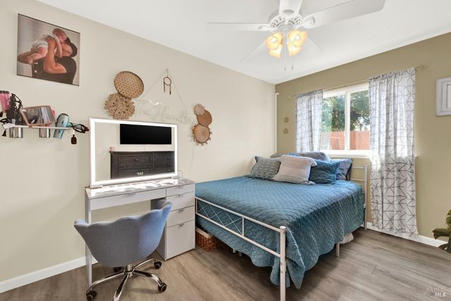 655 Marshall Ct, Vacaville, CA 95687