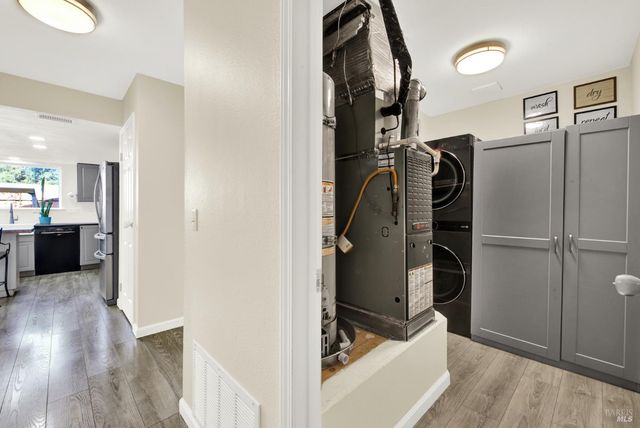 655 Marshall Ct, Vacaville, CA 95687