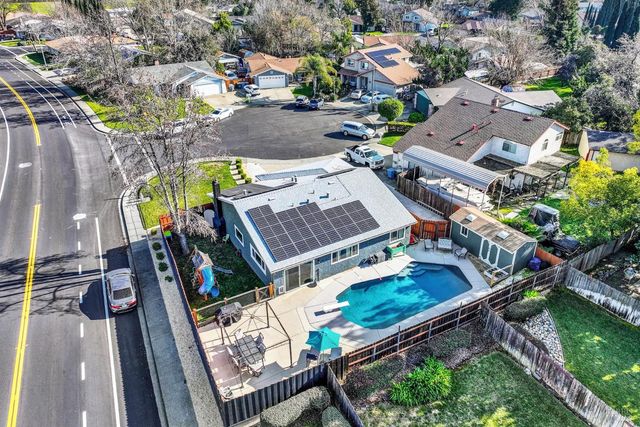 655 Marshall Ct, Vacaville, CA 95687