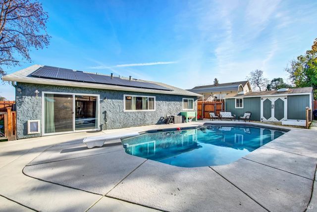 655 Marshall Ct, Vacaville, CA 95687