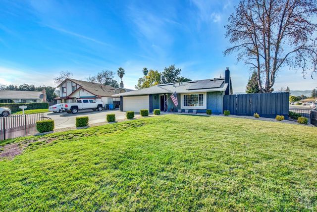 655 Marshall Ct, Vacaville, CA 95687