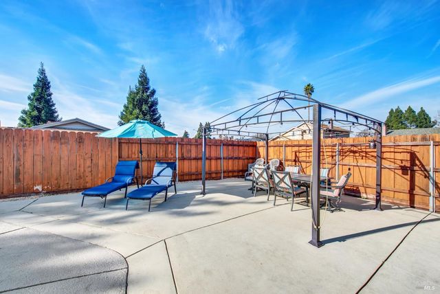 655 Marshall Ct, Vacaville, CA 95687