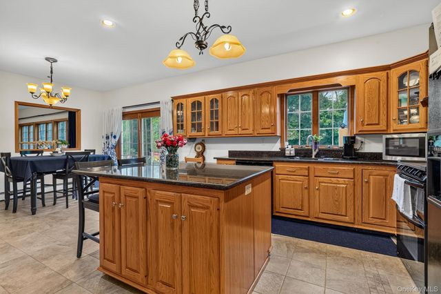13 Bianca Boulevard, Chester, NY 10918