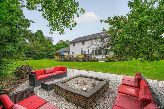 13 Bianca Boulevard, Chester, NY 10918