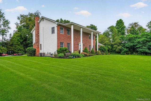 13 Bianca Boulevard, Chester, NY 10918