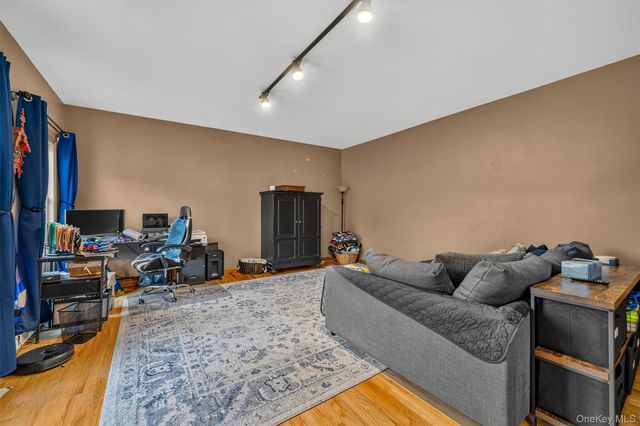 13 Bianca Boulevard, Chester, NY 10918