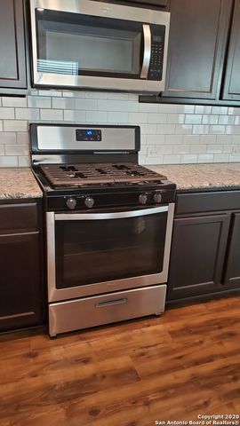 156 HARLEY HAY, Cibolo, TX 78108