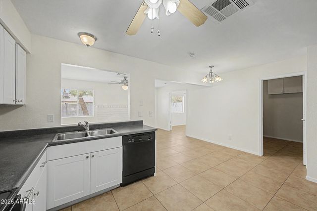 5222 W ALTADENA Avenue, Glendale, AZ 85304