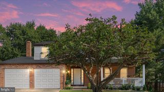 13017 NEW PARKLAND DR, Herndon, VA 20171