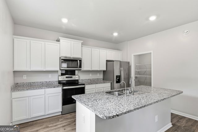 141 Cranapple Lane, Mcdonough, GA 30253