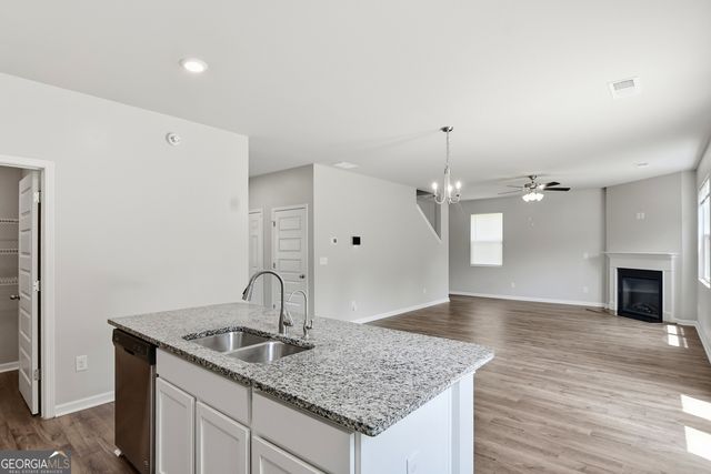 141 Cranapple Lane, Mcdonough, GA 30253