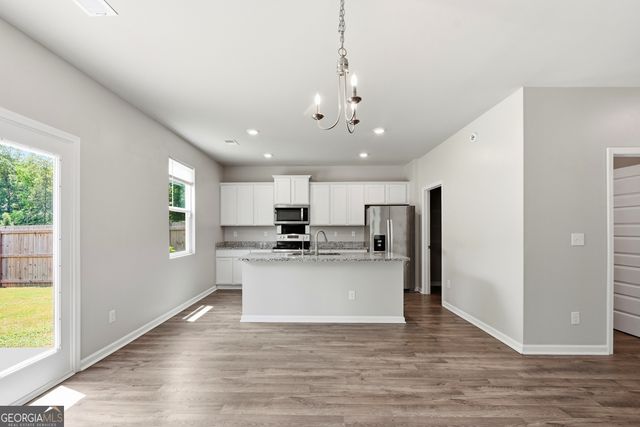 141 Cranapple Lane, Mcdonough, GA 30253