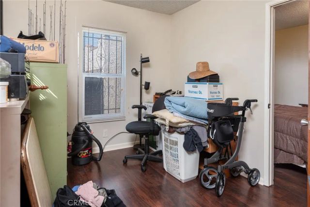 1657 W 67th Street 2, Los Angeles, CA 90047