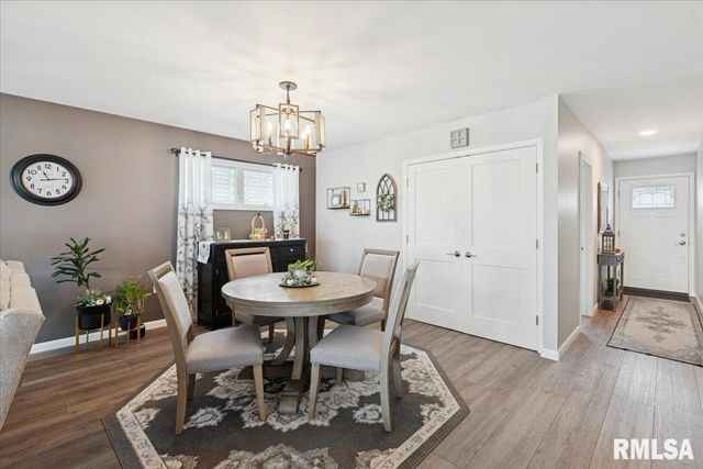 114 4TH Street, Fulton, IL 61252