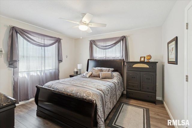 114 4TH Street, Fulton, IL 61252