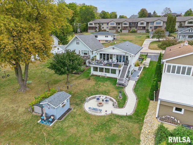 114 4TH Street, Fulton, IL 61252