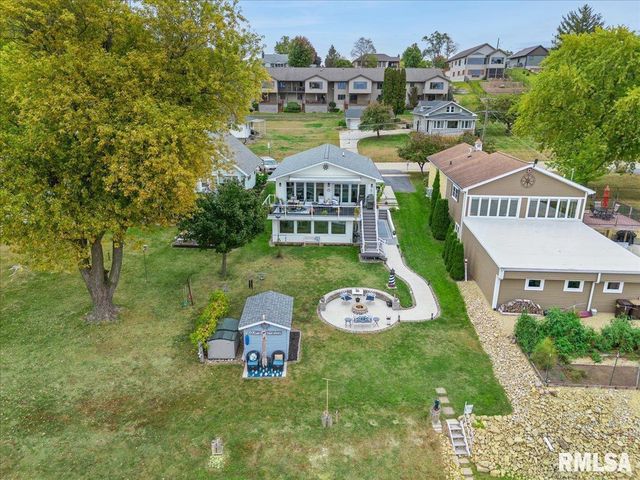 114 4TH Street, Fulton, IL 61252