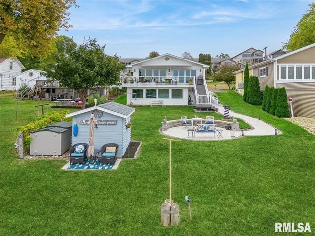 114 4TH Street, Fulton, IL 61252