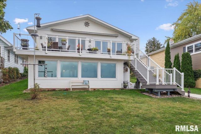 114 4TH Street, Fulton, IL 61252