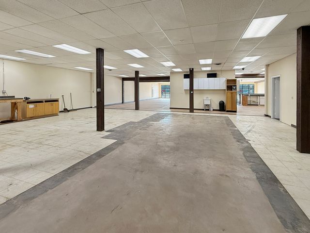 909 Front Street, Mchenry, IL 60050