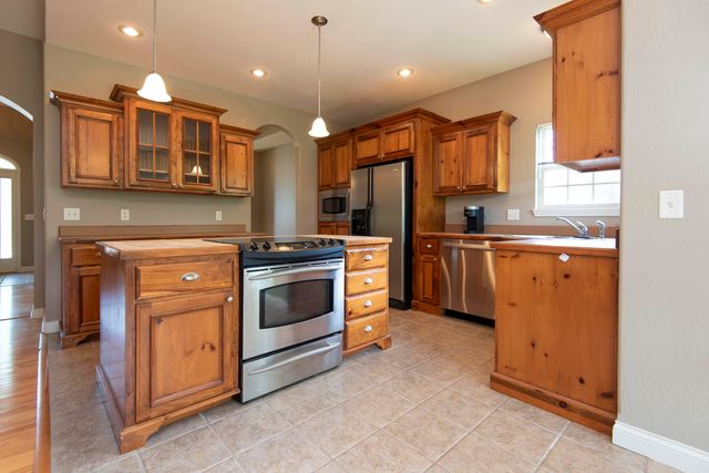 1214 Evington Court, Springfield, MO 65803