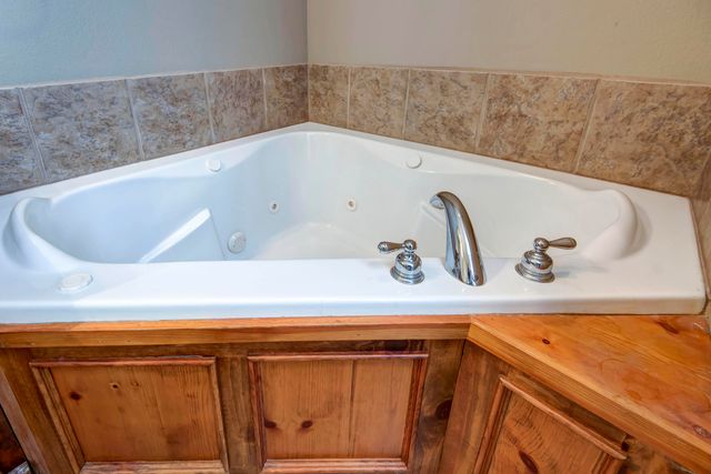 1214 Evington Court, Springfield, MO 65803