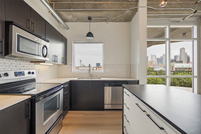 1001 Belleview Street 408, Dallas, TX 75215