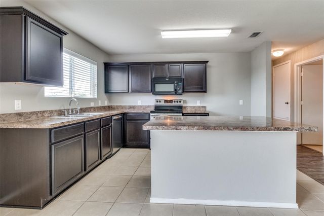1434 S Raven Drive, Sherman, TX 75092