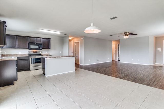 1434 S Raven Drive, Sherman, TX 75092