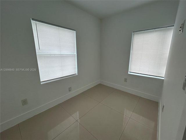 1890 NW 35 Street 7, Miami, FL 33126