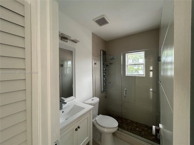 1890 NW 35 Street 7, Miami, FL 33126