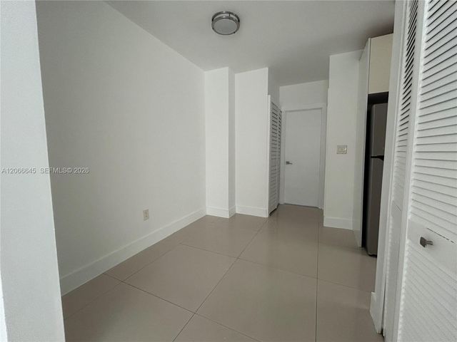 1890 NW 35 Street 7, Miami, FL 33126