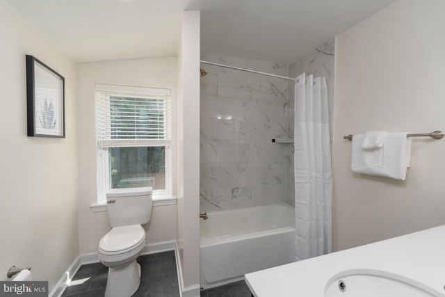 123 E CROSS ST, Baltimore, MD 21230