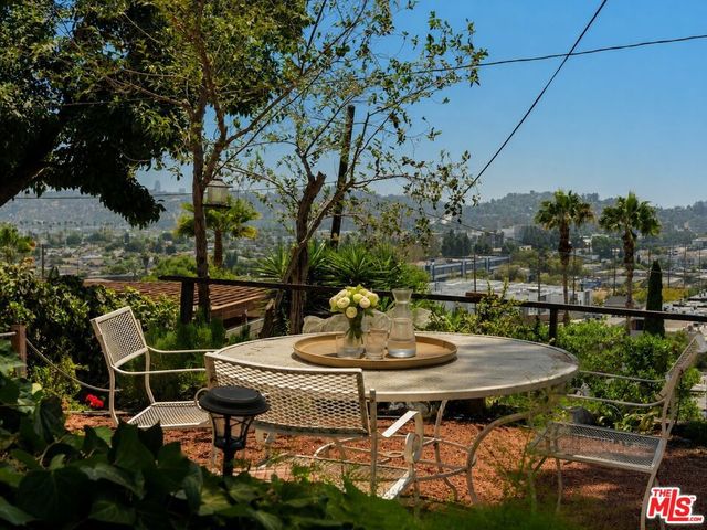3104 Roderick Place, Los Angeles, CA 90065
