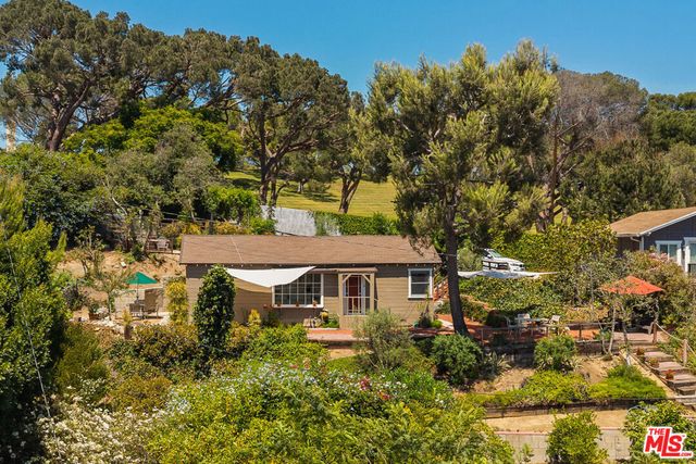 3104 Roderick Place, Los Angeles, CA 90065