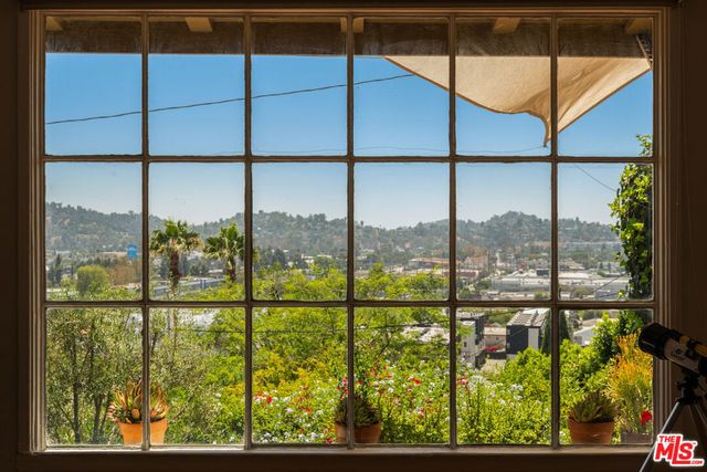 3104 Roderick Place, Los Angeles, CA 90065