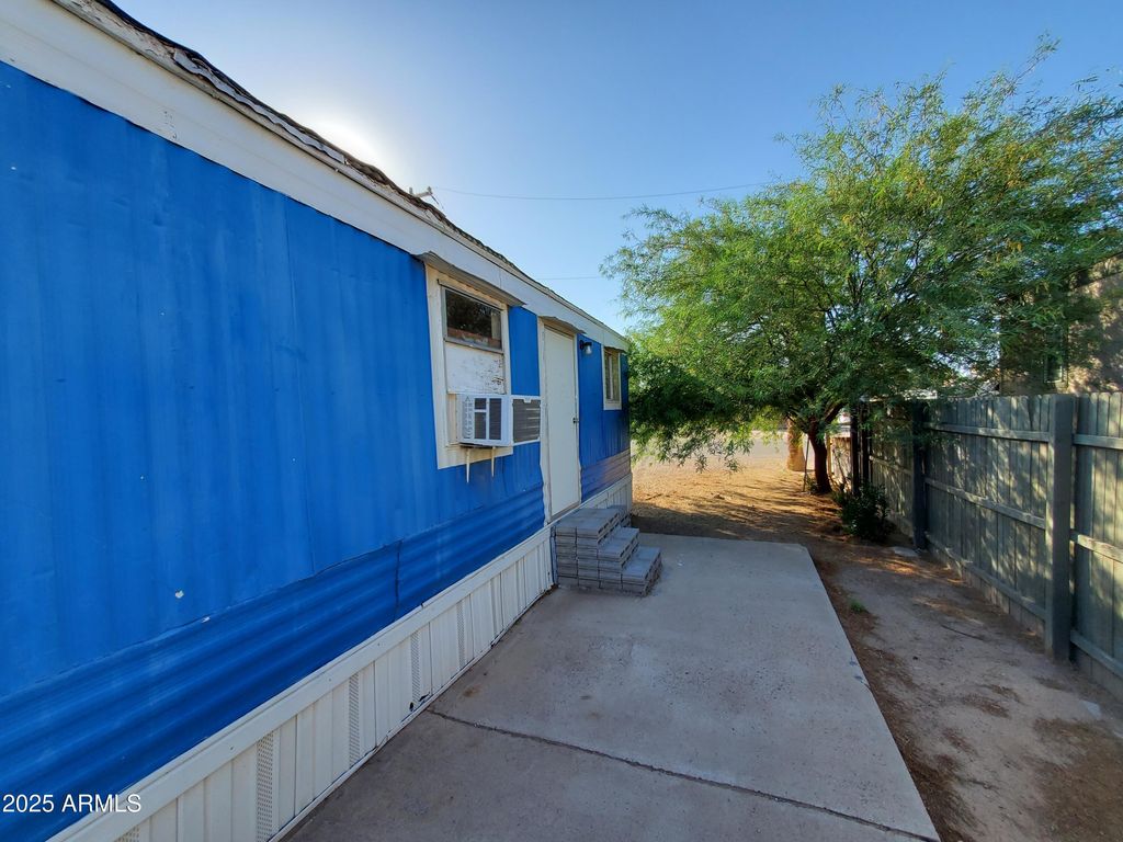 610 W FRONTIER Street 33, Eloy, AZ 85131